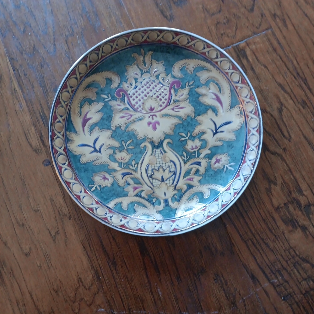GORGEOUS Set of 3 TOYO Ceramic 11" Decorative Plates. - Picture 4 of 9